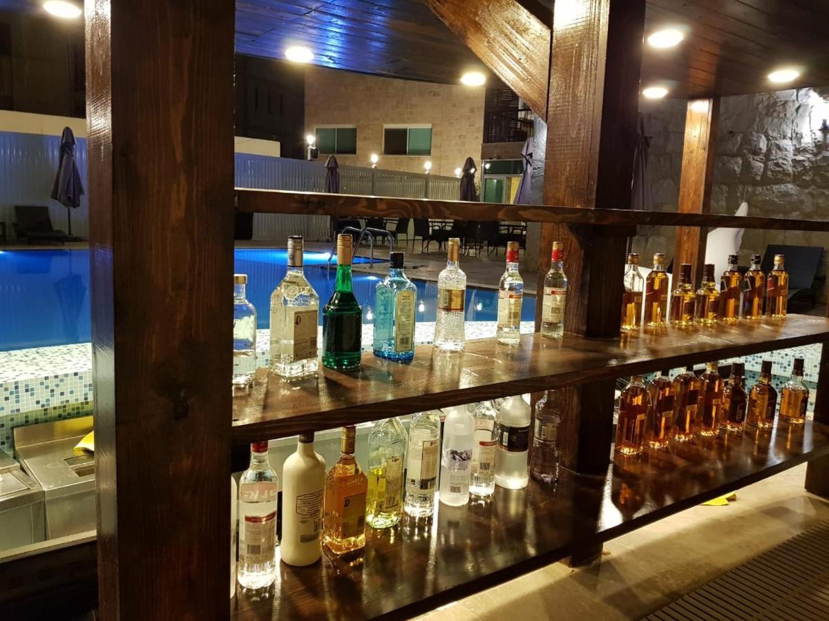 Ibiza Hotel Jounieh Exteriör bild