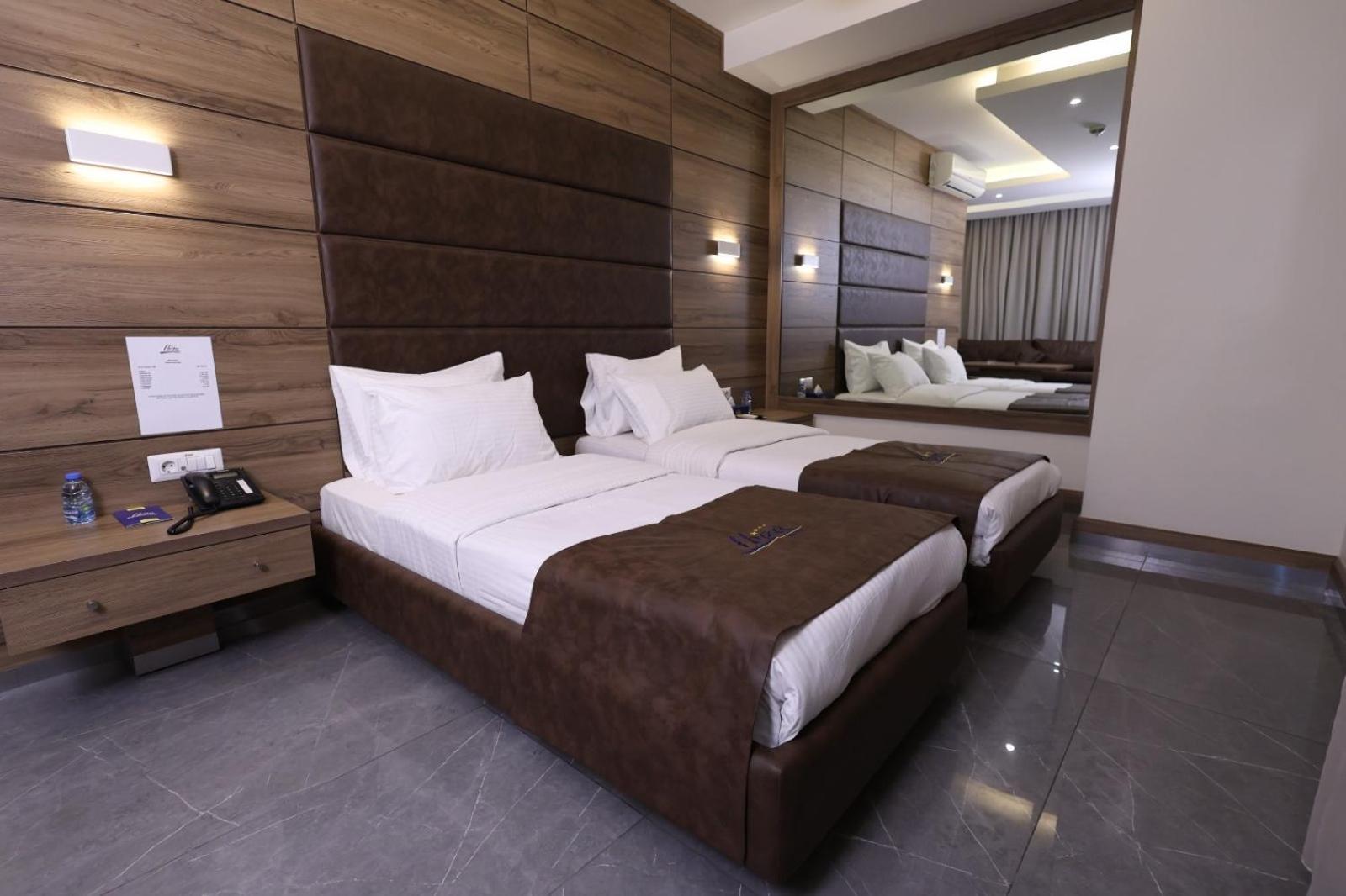 Ibiza Hotel Jounieh Exteriör bild