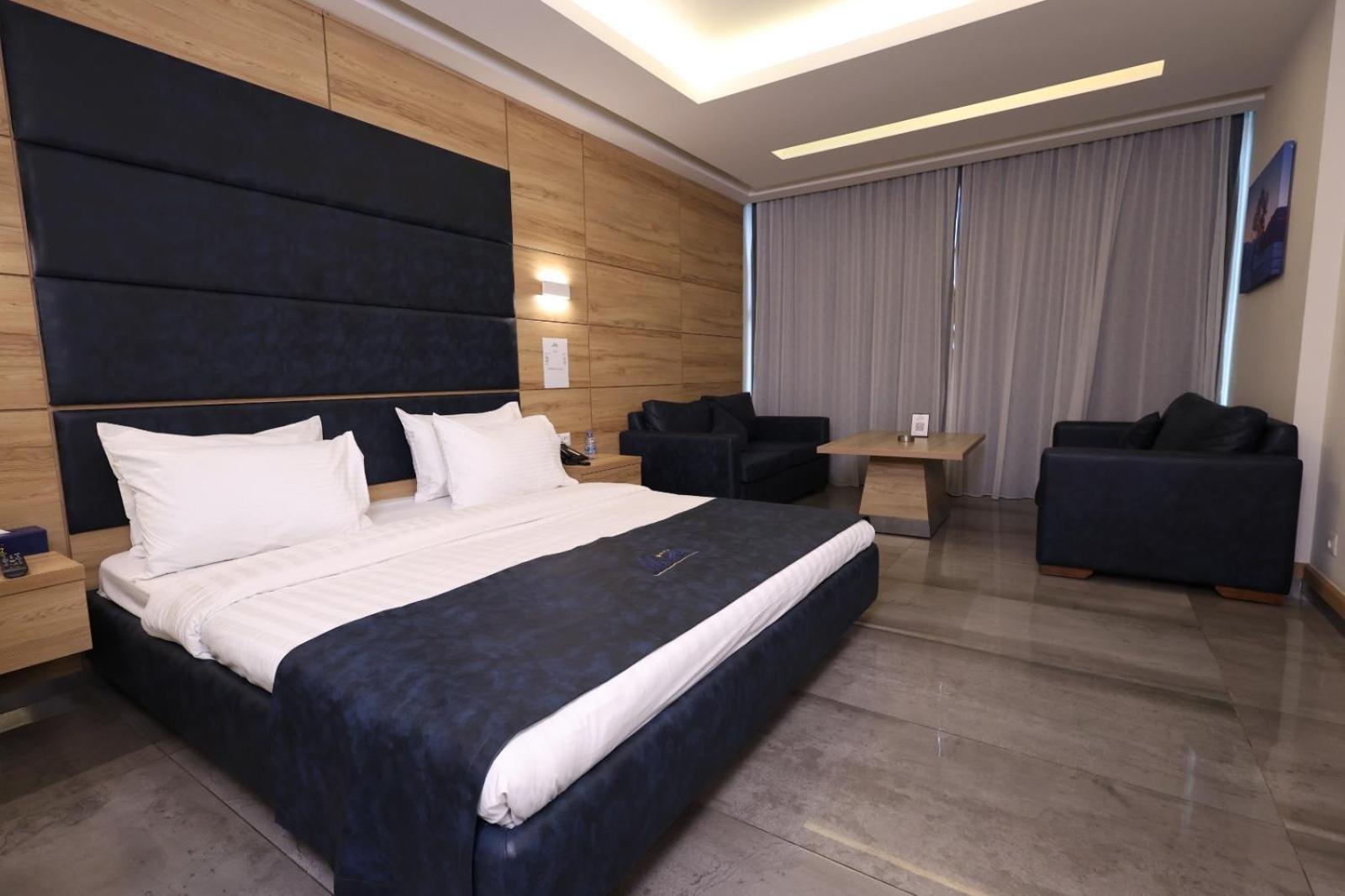 Ibiza Hotel Jounieh Exteriör bild