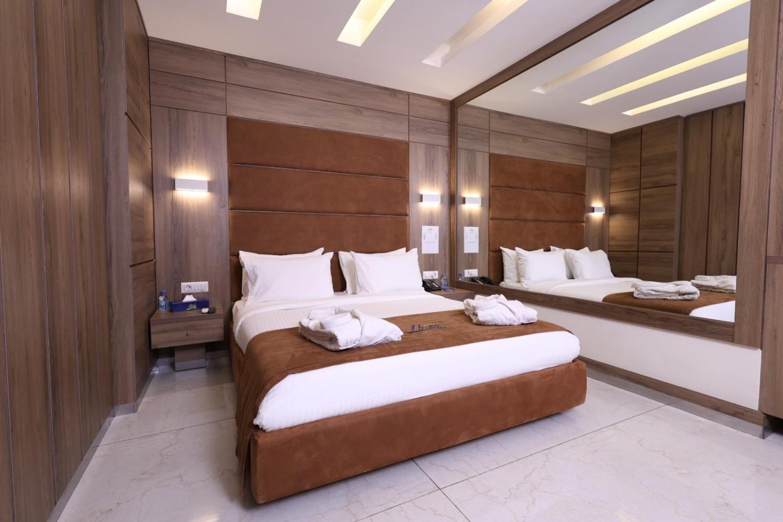 Ibiza Hotel Jounieh Exteriör bild