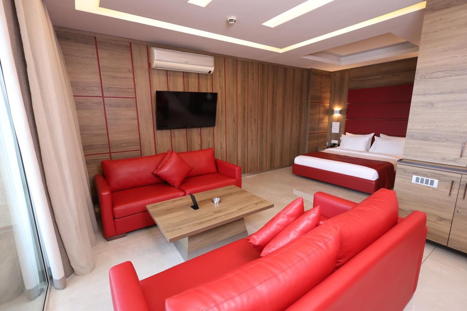 Ibiza Hotel Jounieh Exteriör bild