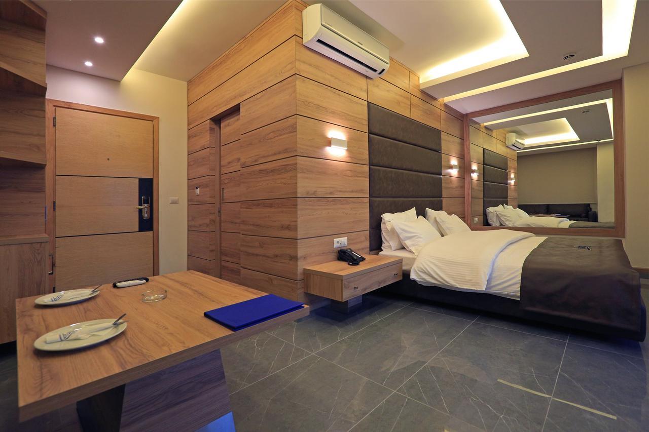 Ibiza Hotel Jounieh Exteriör bild