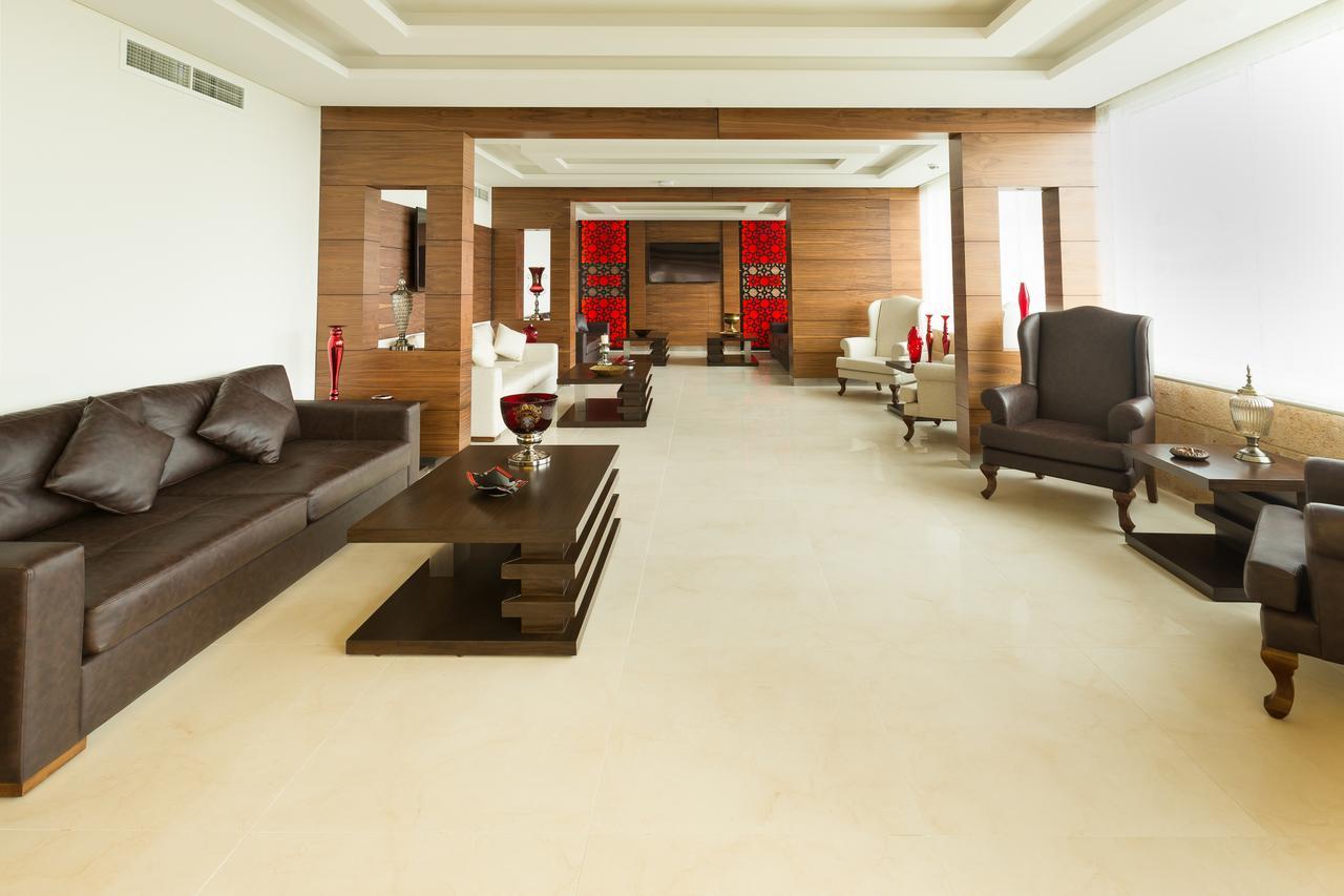 Ibiza Hotel Jounieh Exteriör bild